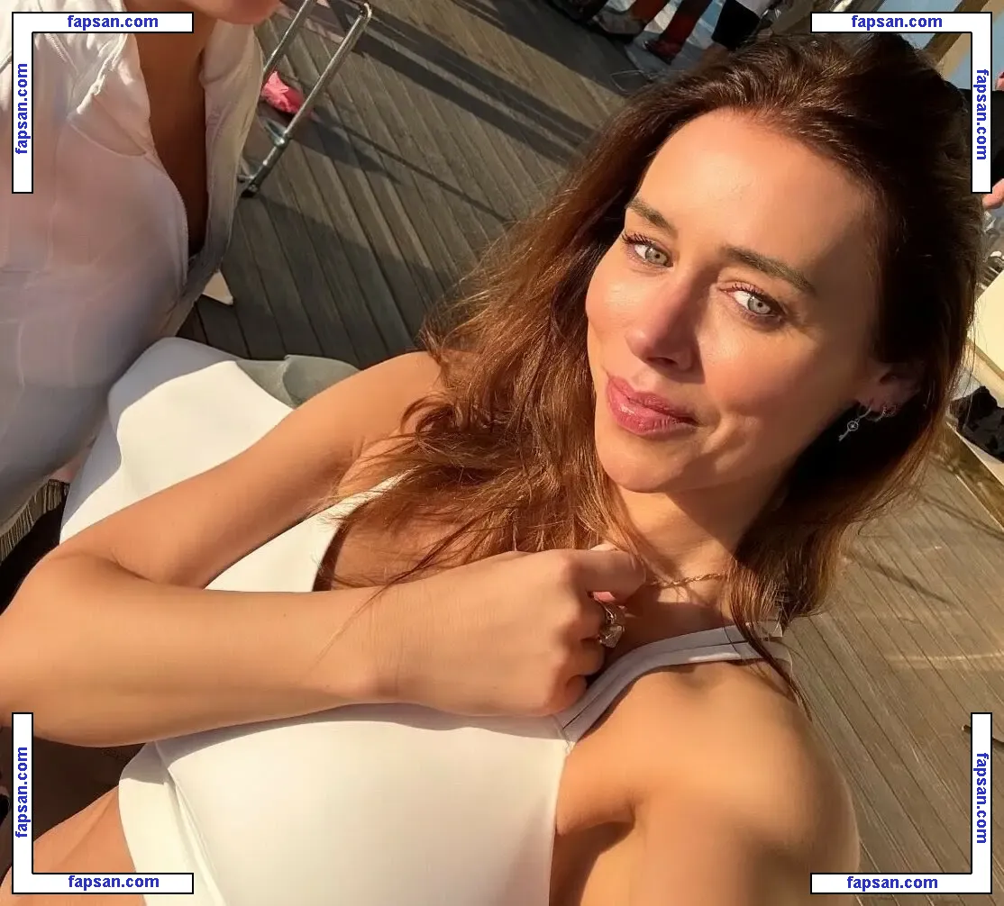 Una Healy nude photo #0548 from OnlyFans