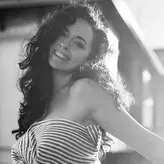 Unasemplicefra голая #0008