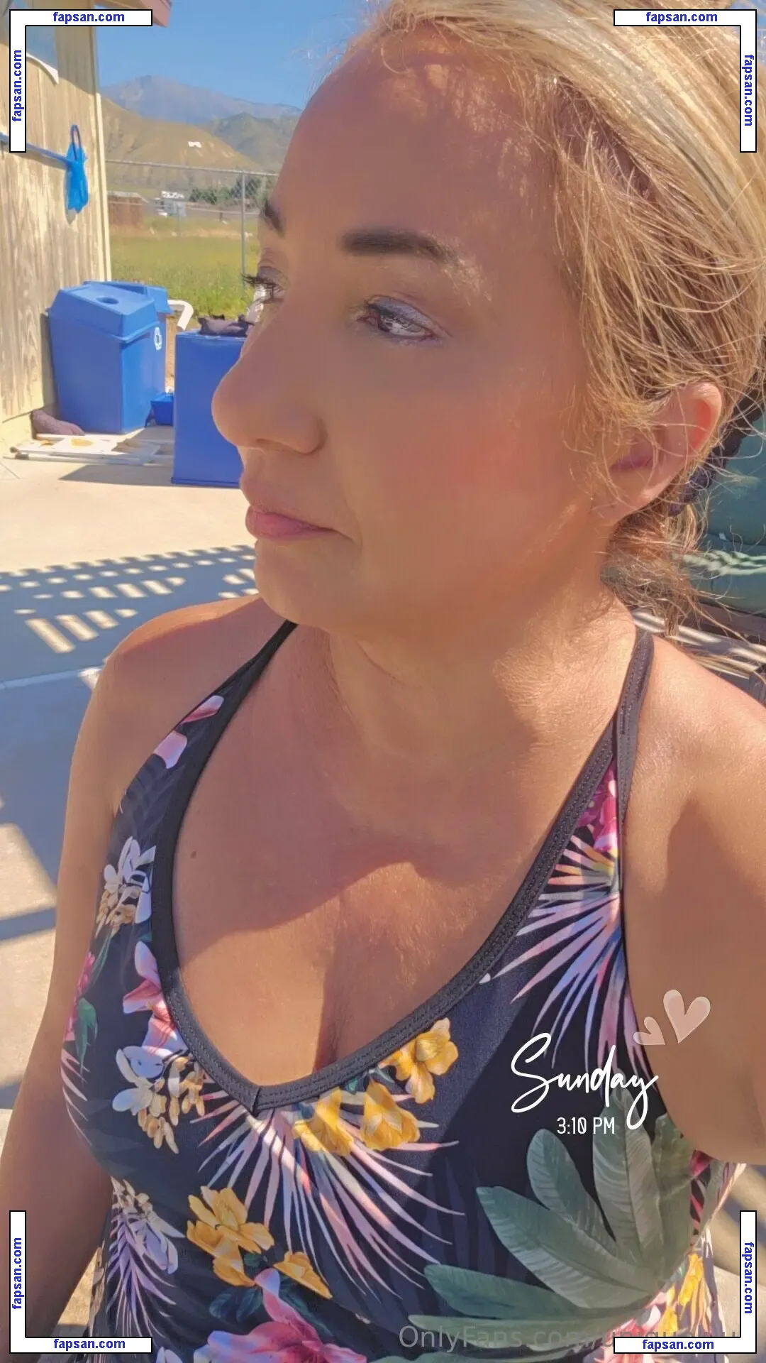 uniquelyuri nude photo #0013 from OnlyFans