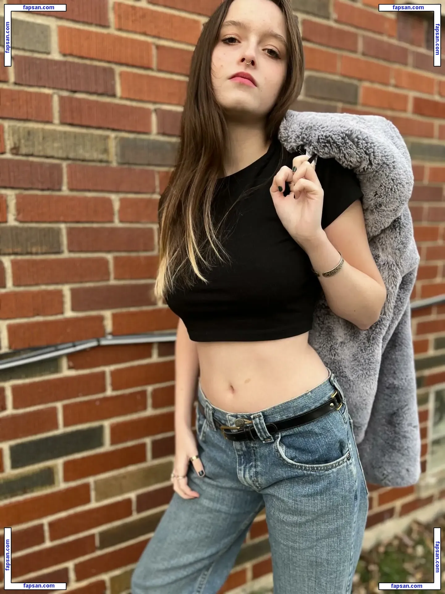 unoangryone голая фото #0001 с Онлифанс