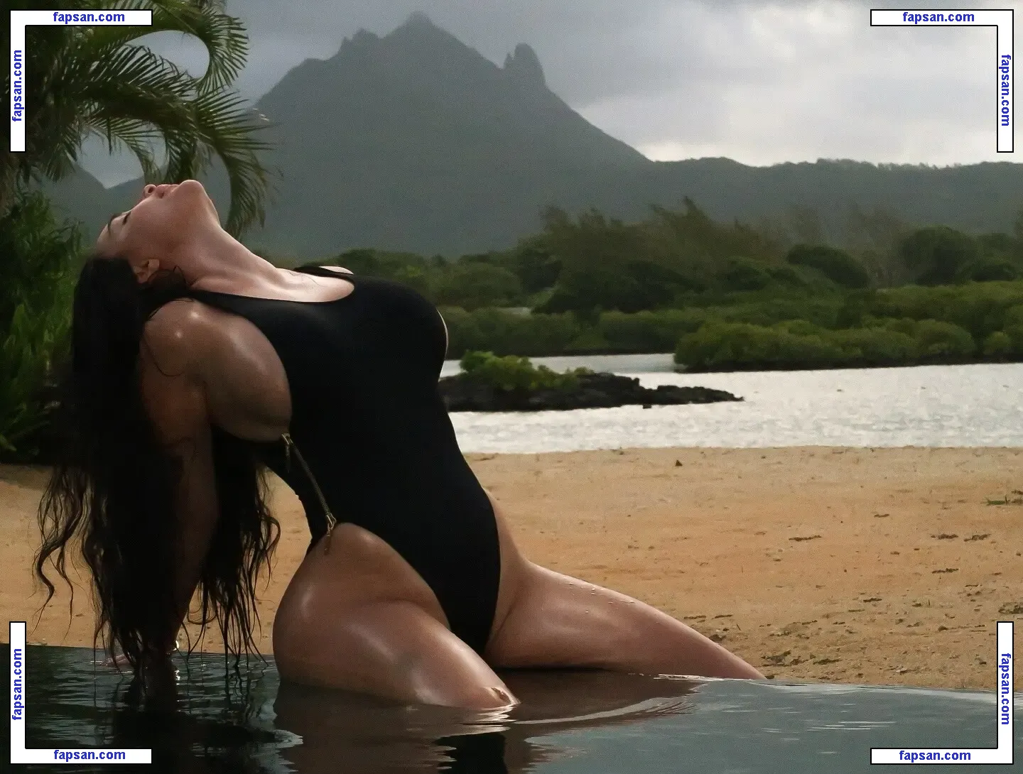 Unrealcobaine nude photo #0178 from OnlyFans