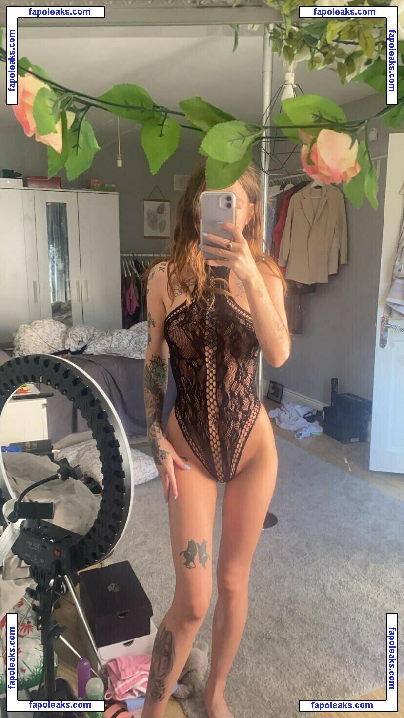 Unseen_b / bia_burns nude photo #0028 from OnlyFans