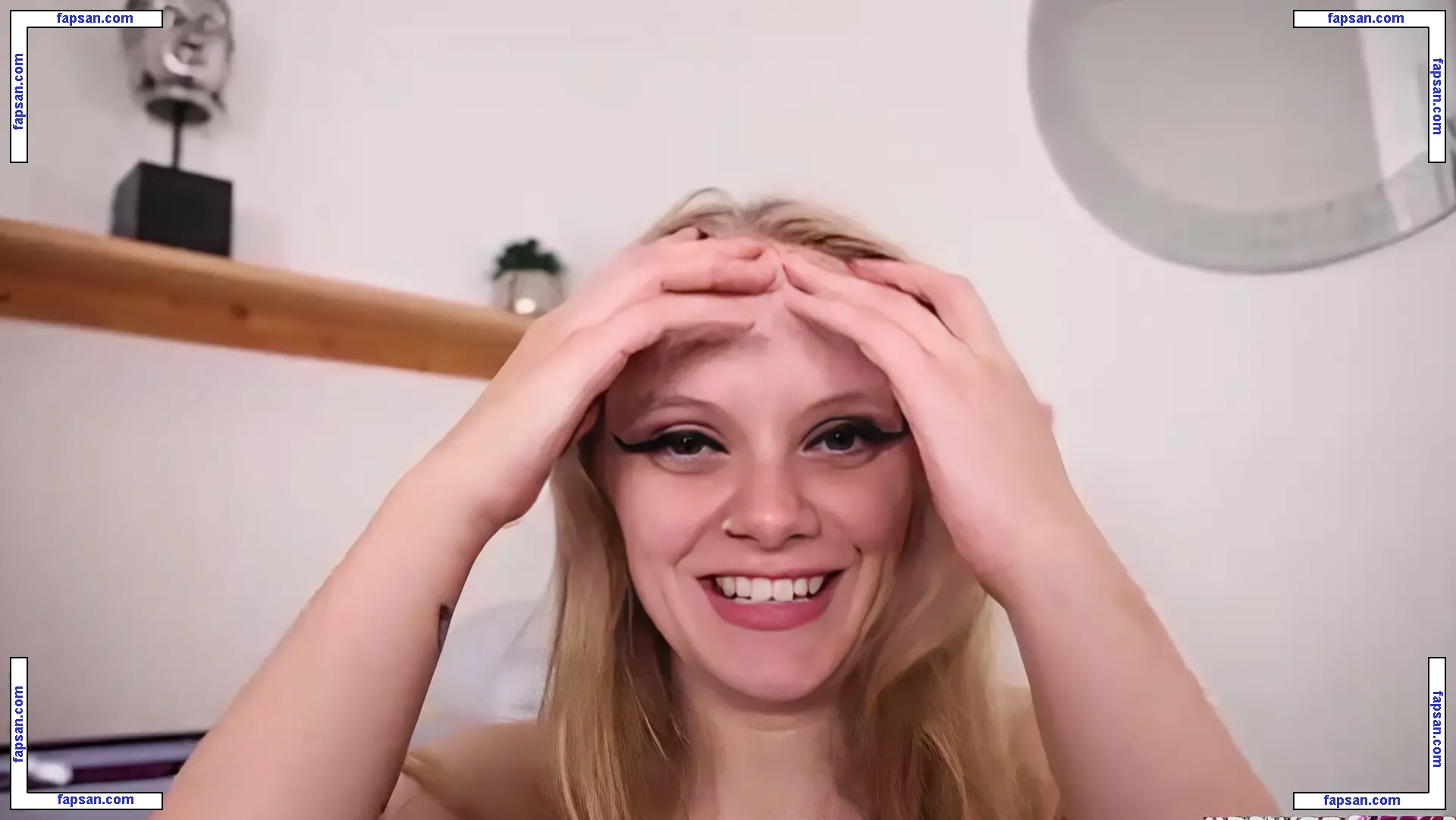 Upskirtjerk голая фото #0051 с Онлифанс