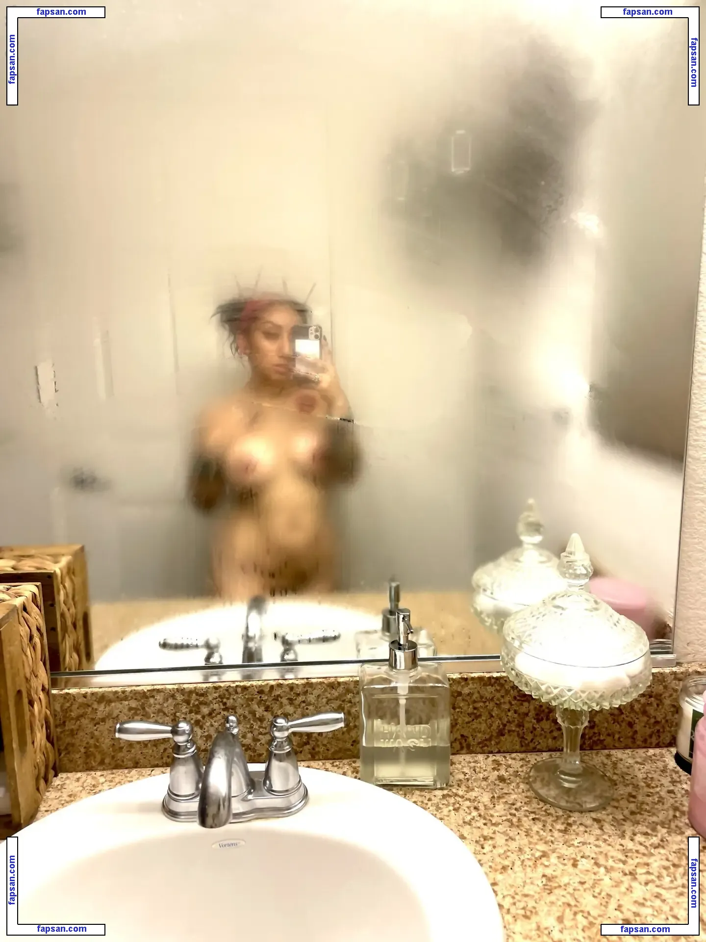 Urfavoritexwife nude photo #0002 from OnlyFans