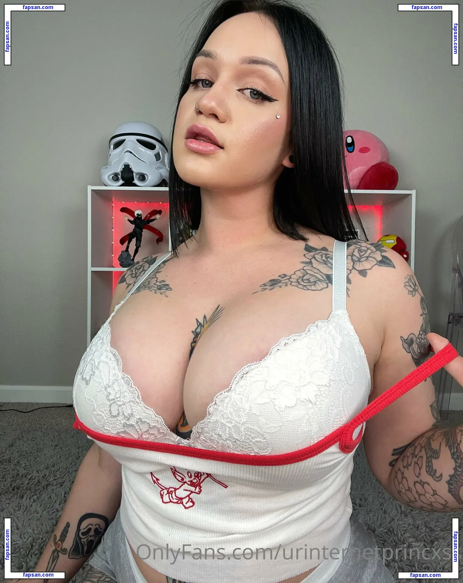 urinternetprincxss nude photo #0104 from OnlyFans