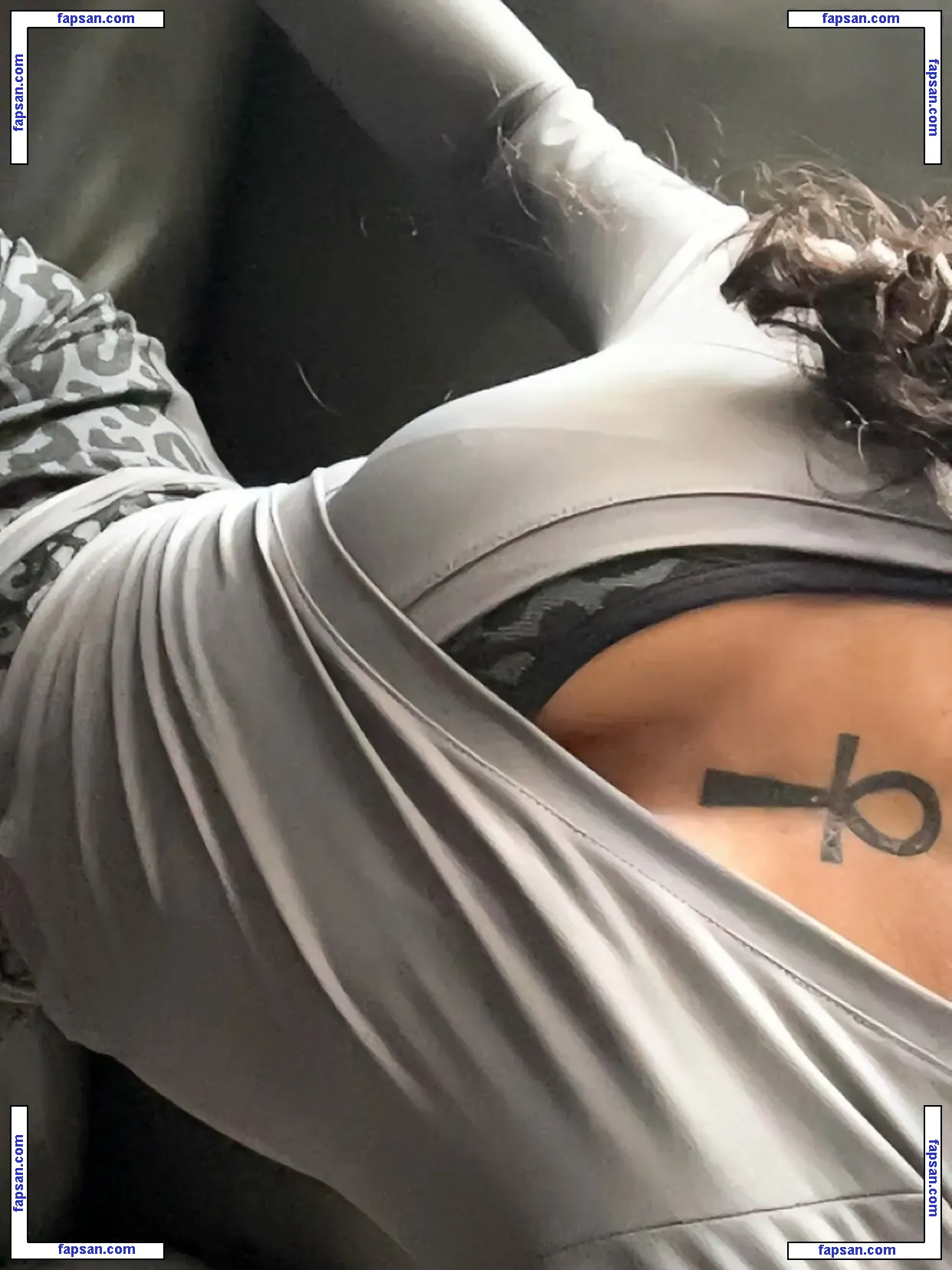 user1937926397 голая фото #0004 с Онлифанс