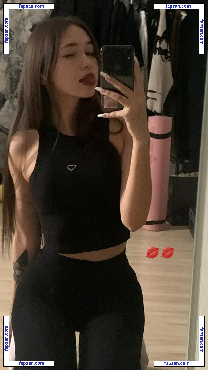 ushkoluv nude photo #0012 from OnlyFans