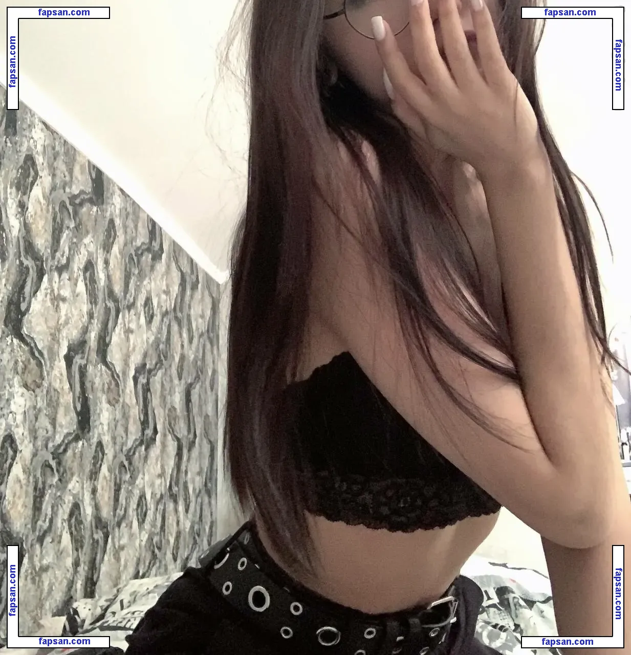 ushkoluv nude photo #0019 from OnlyFans