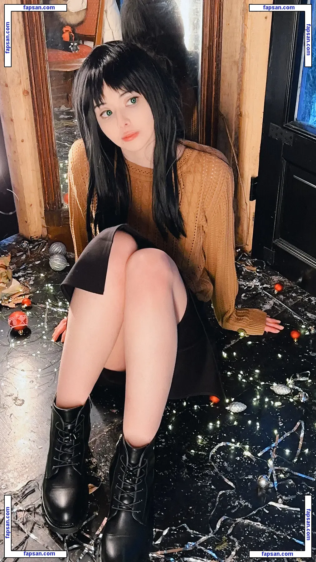 V11n3g4l nude photo #0008 from OnlyFans
