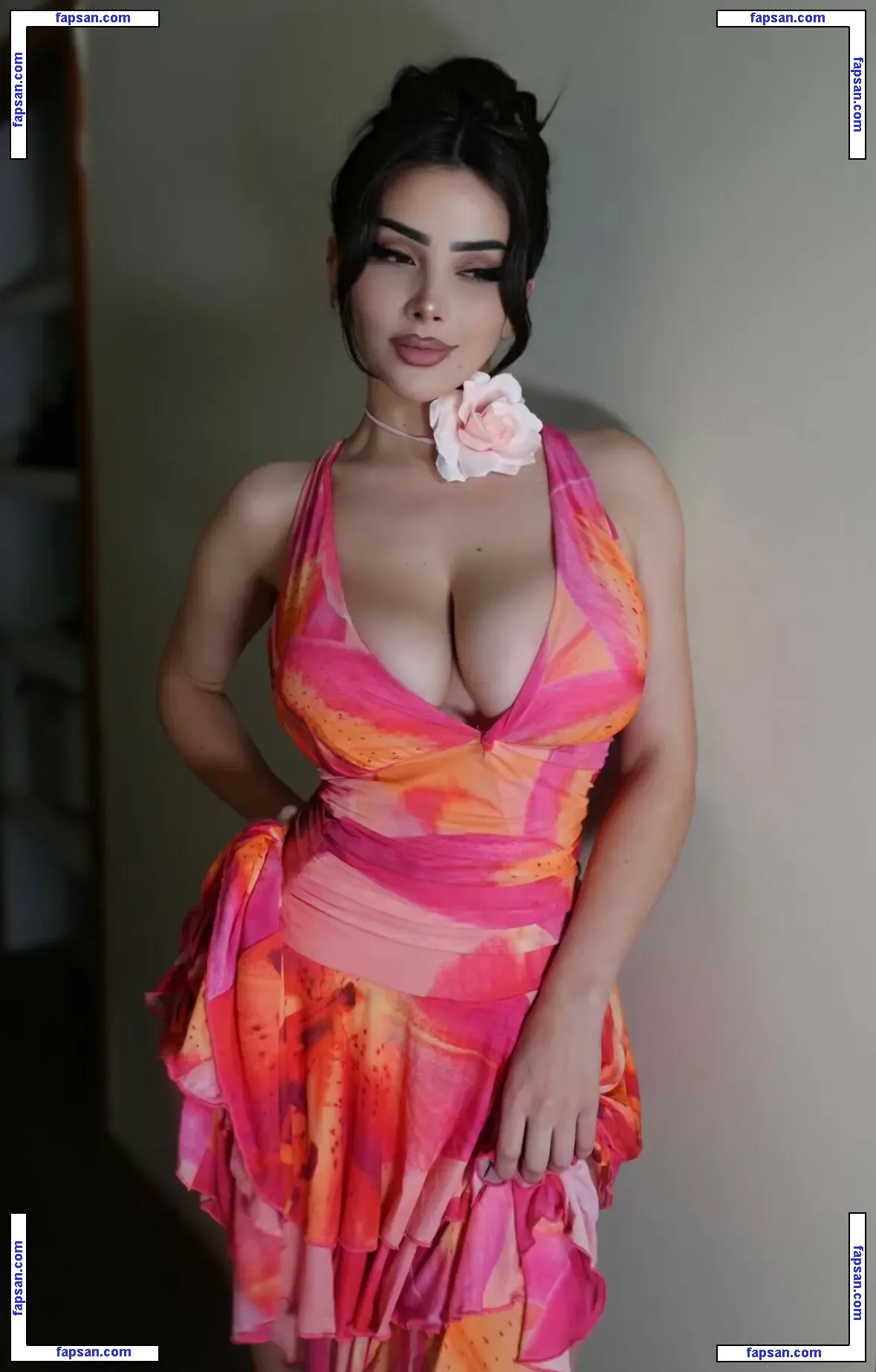 Vaimonroe nude photo #0040 from OnlyFans