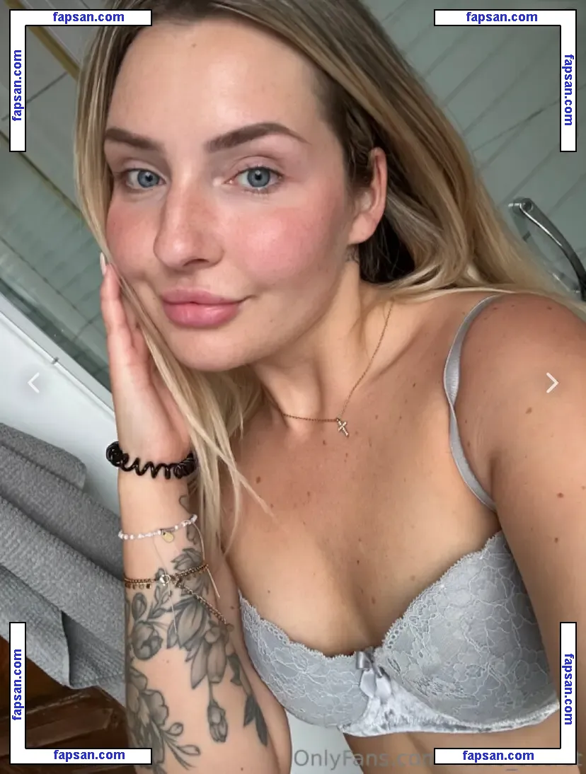 valee_secret nude photo #0001 from OnlyFans