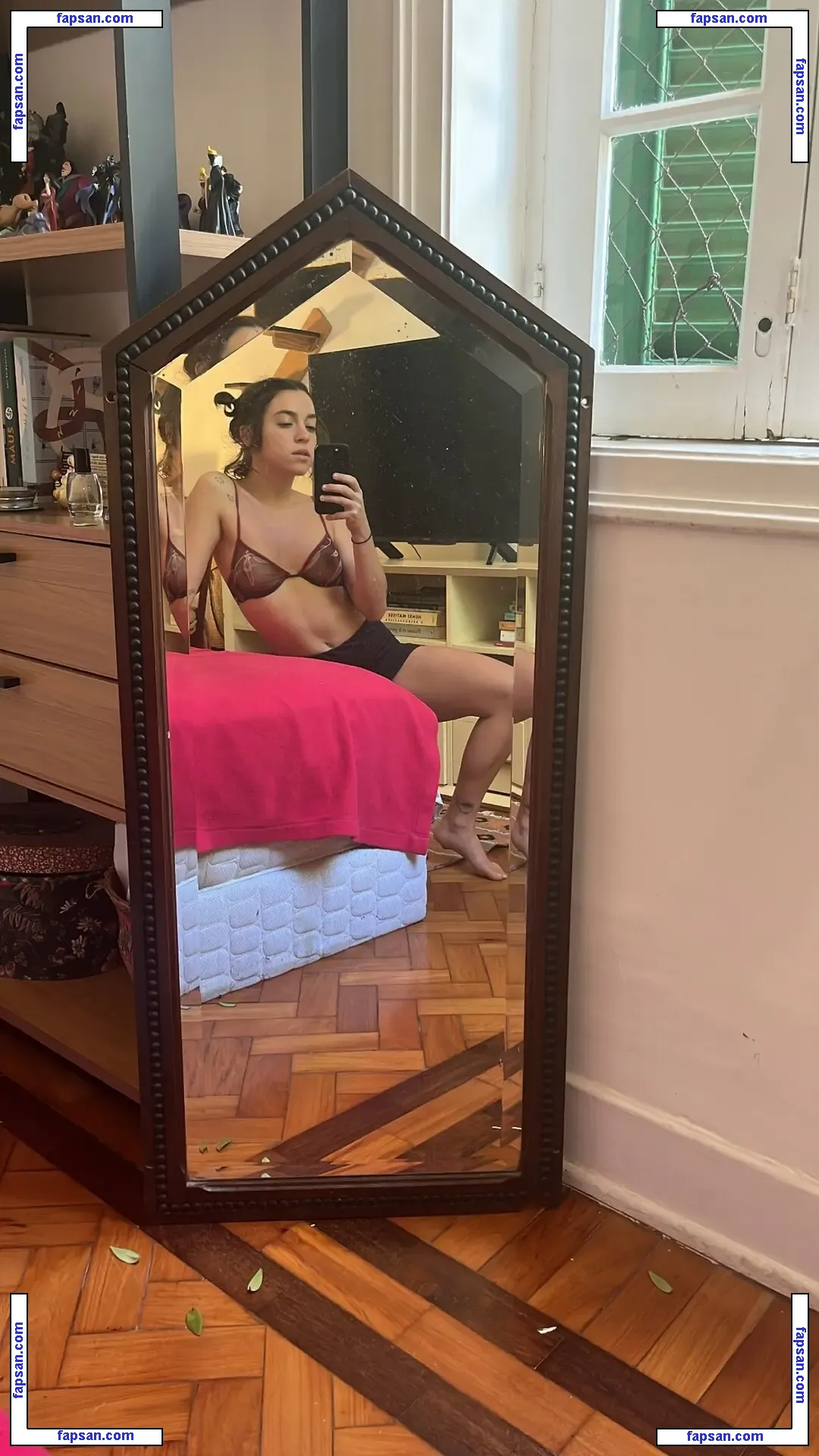 Valen Bandeira nude photo #0028 from OnlyFans