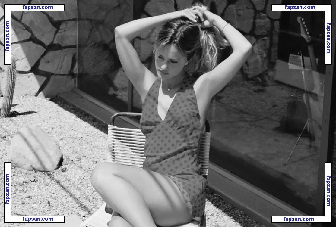 valentiinarose голая фото #0003 с Онлифанс