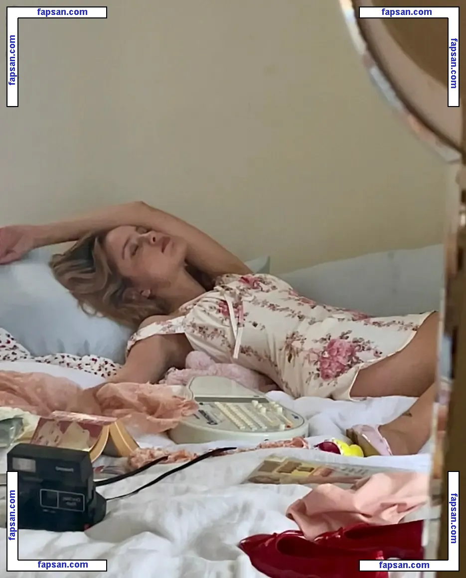 valentiinarose голая фото #0011 с Онлифанс