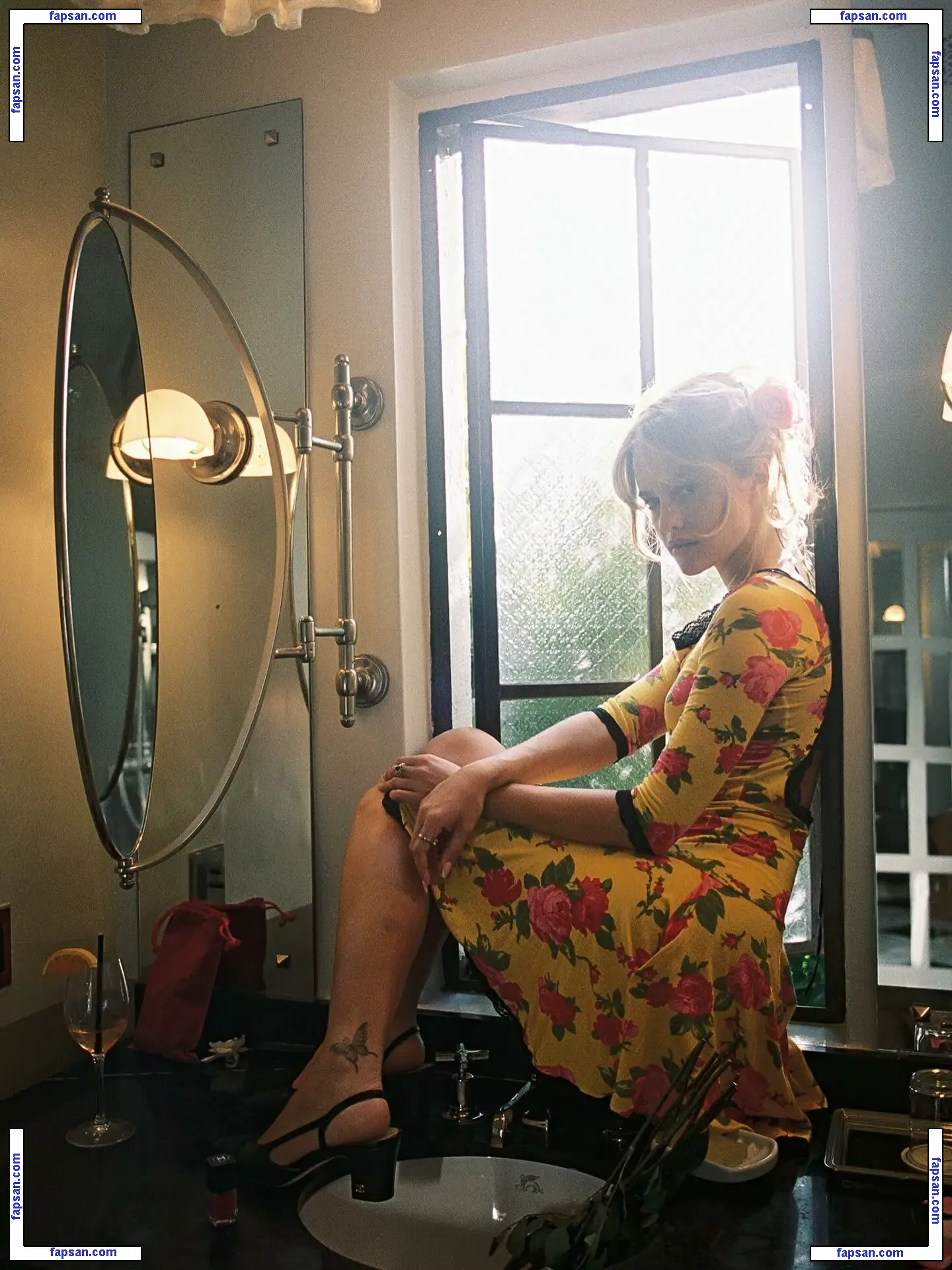 valentiinarose голая фото #0013 с Онлифанс