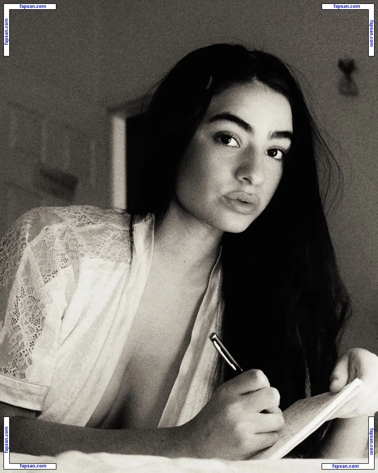 Valentina Buzzurro nude photo #0017 from OnlyFans