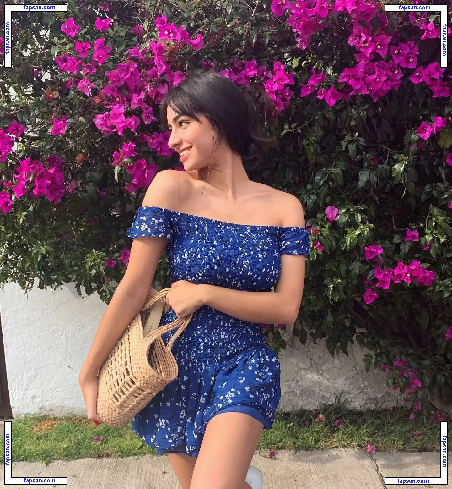 Valentina Buzzurro nude photo #0022 from OnlyFans