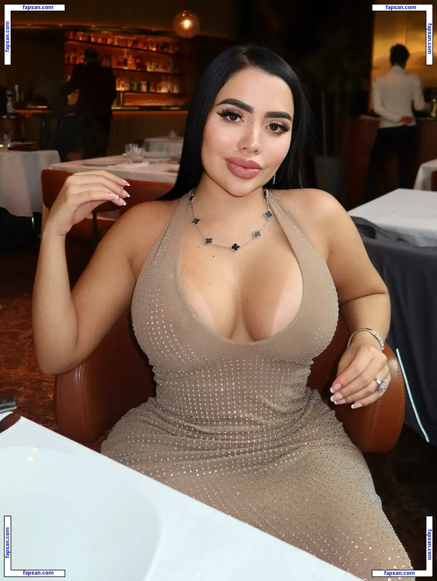 Valentina Zapata nude photo #0006 from OnlyFans