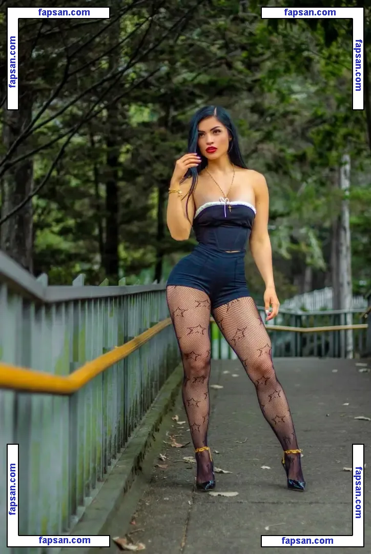 valentinagarz nude photo #0004 from OnlyFans