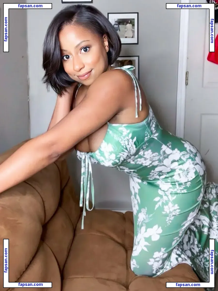 valeriasistrunk nude photo #0004 from OnlyFans