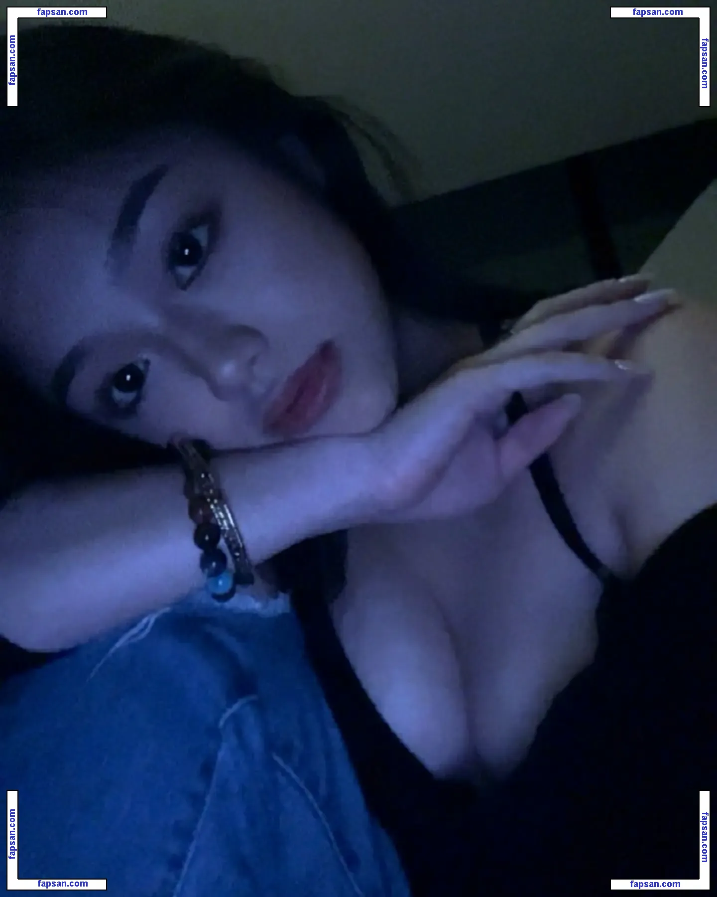 Valerie Versace голая фото #0007 с Онлифанс