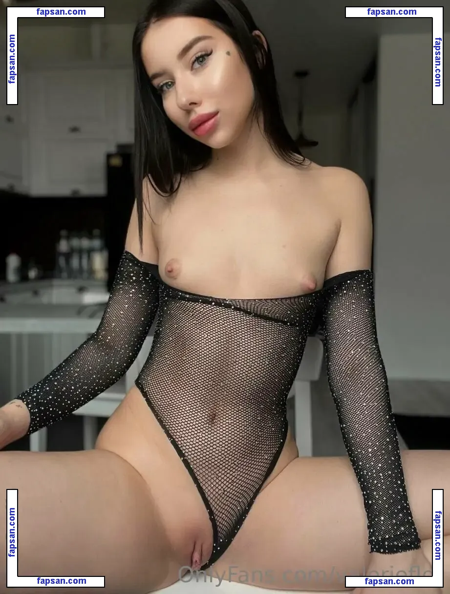 valerieflor nude photo #0020 from OnlyFans