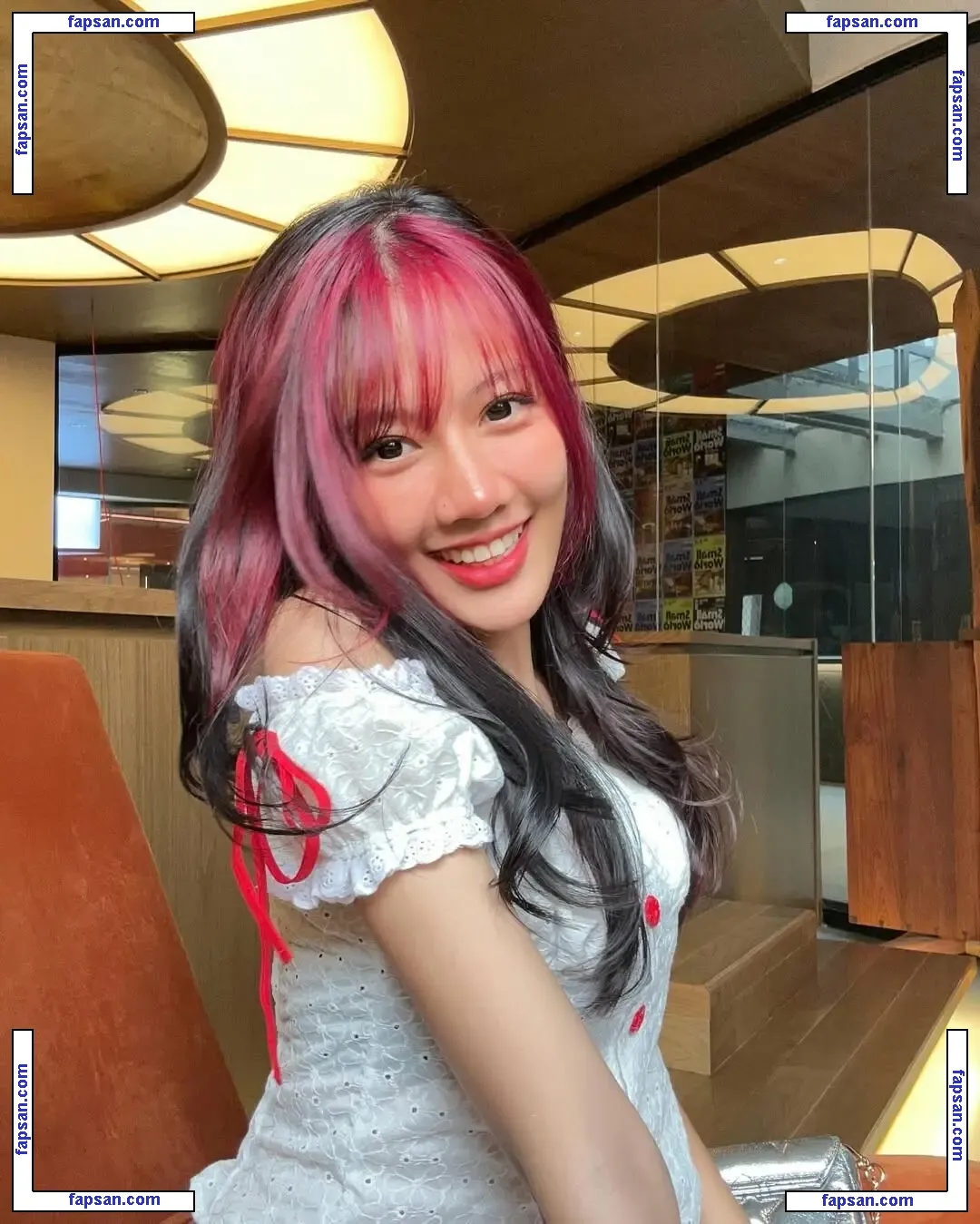 Valniez nude photo #0096 from OnlyFans