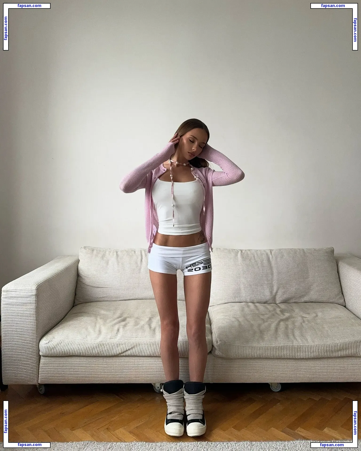 Valya Karnaval голая фото #0080 с Онлифанс