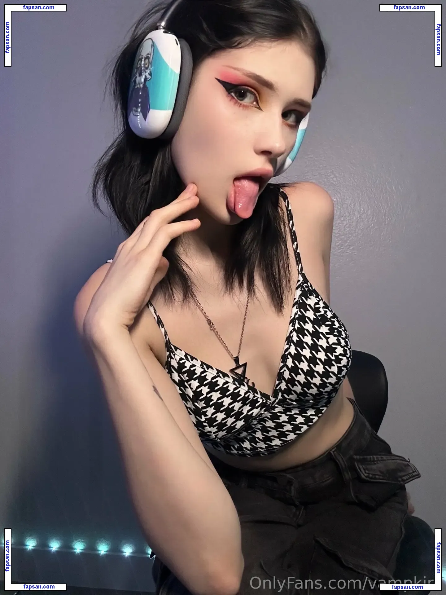vampkira nude photo #0015 from OnlyFans