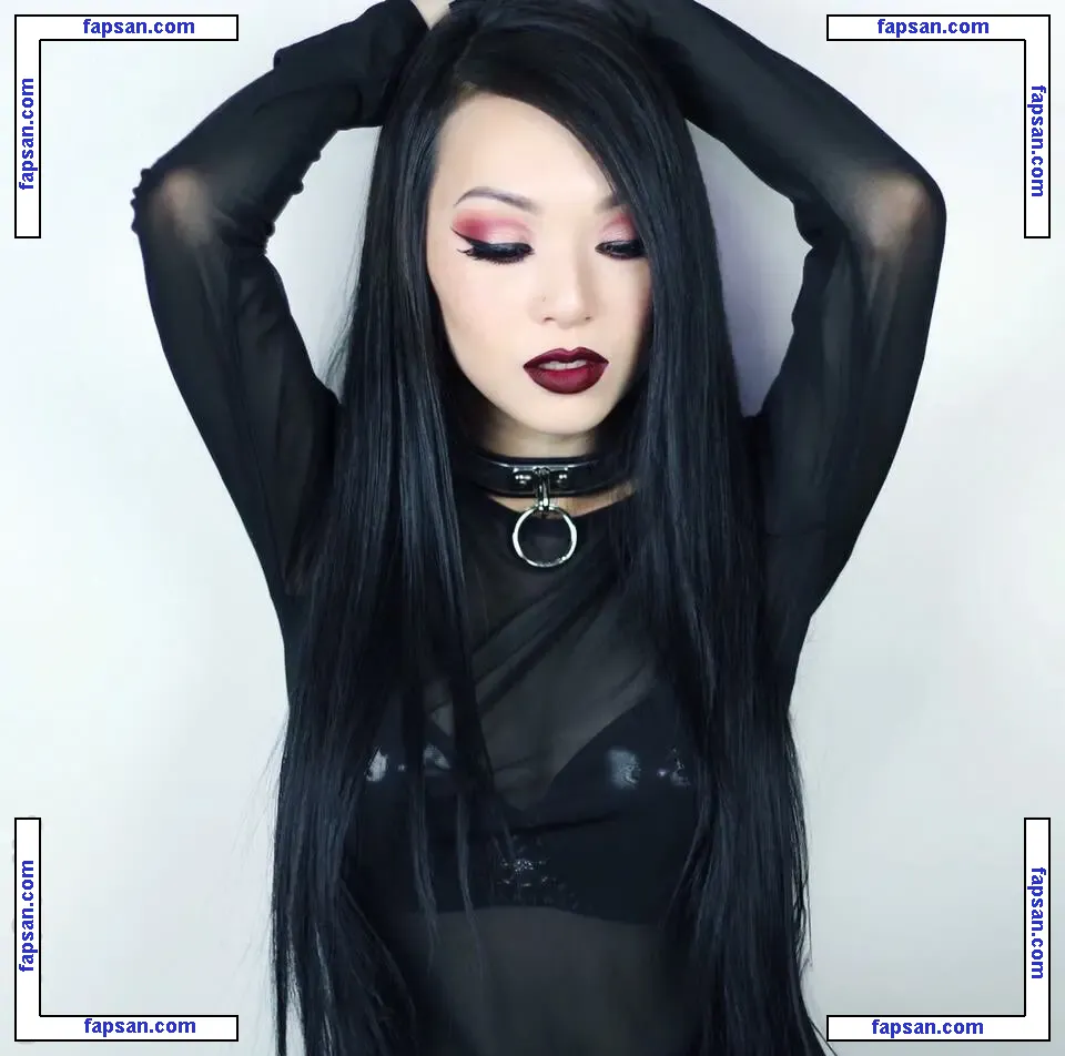 Vampybitme nude photo #0033 from OnlyFans