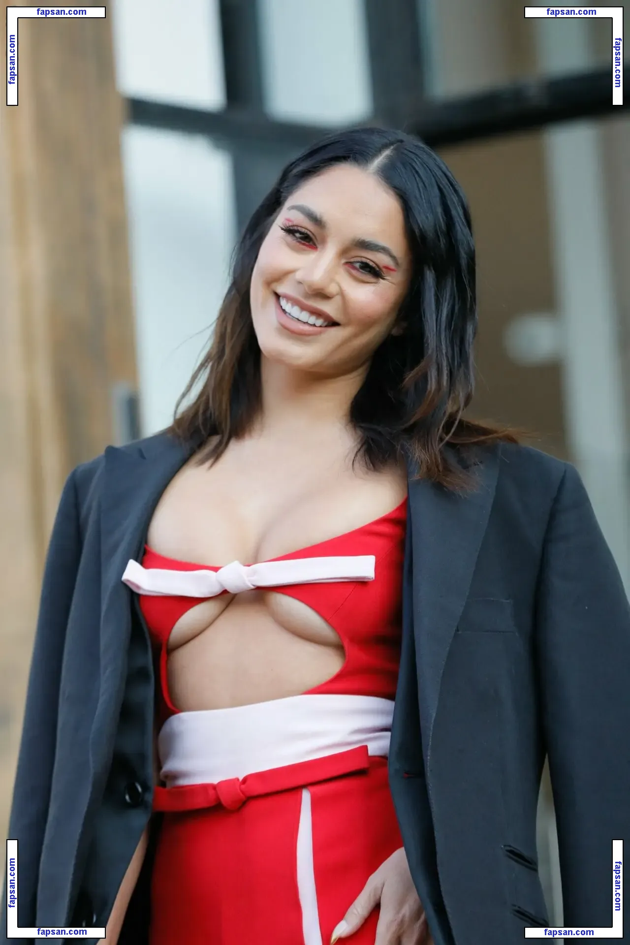 Vanessa Hudgens голая фото #6446 с Онлифанс