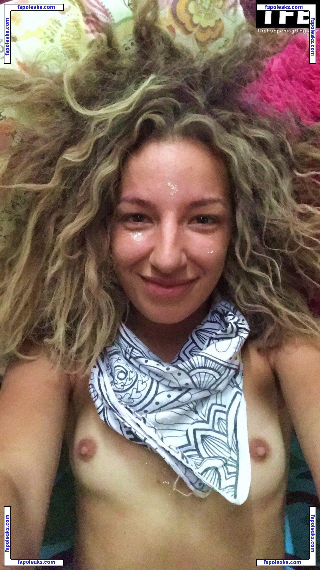 Vanessa Lengies / littlelengies nude photo #0015 from OnlyFans