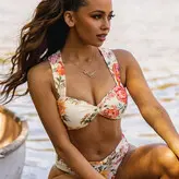 Vanessa Morgan голая #0328