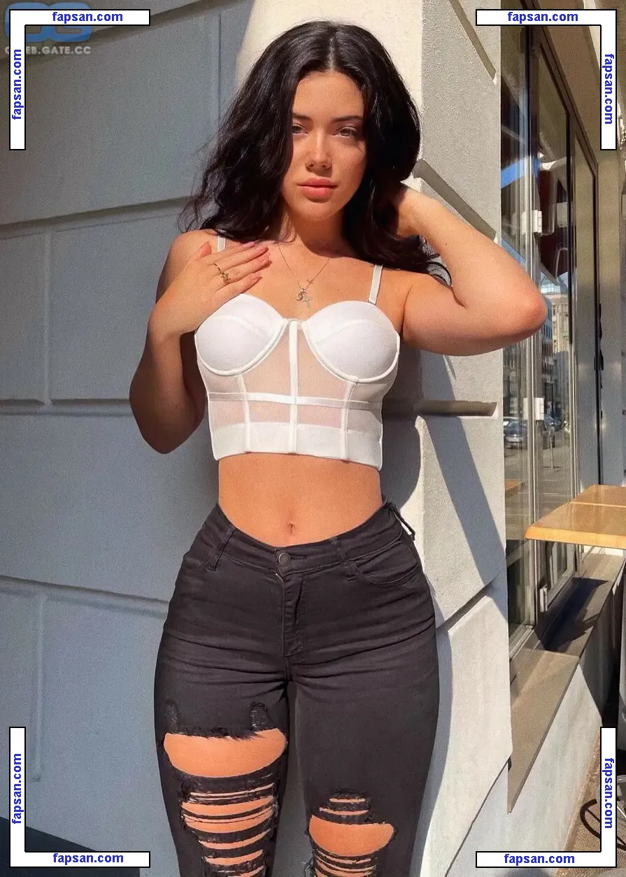 Vanessa Reinhard nude photo #0009 from OnlyFans