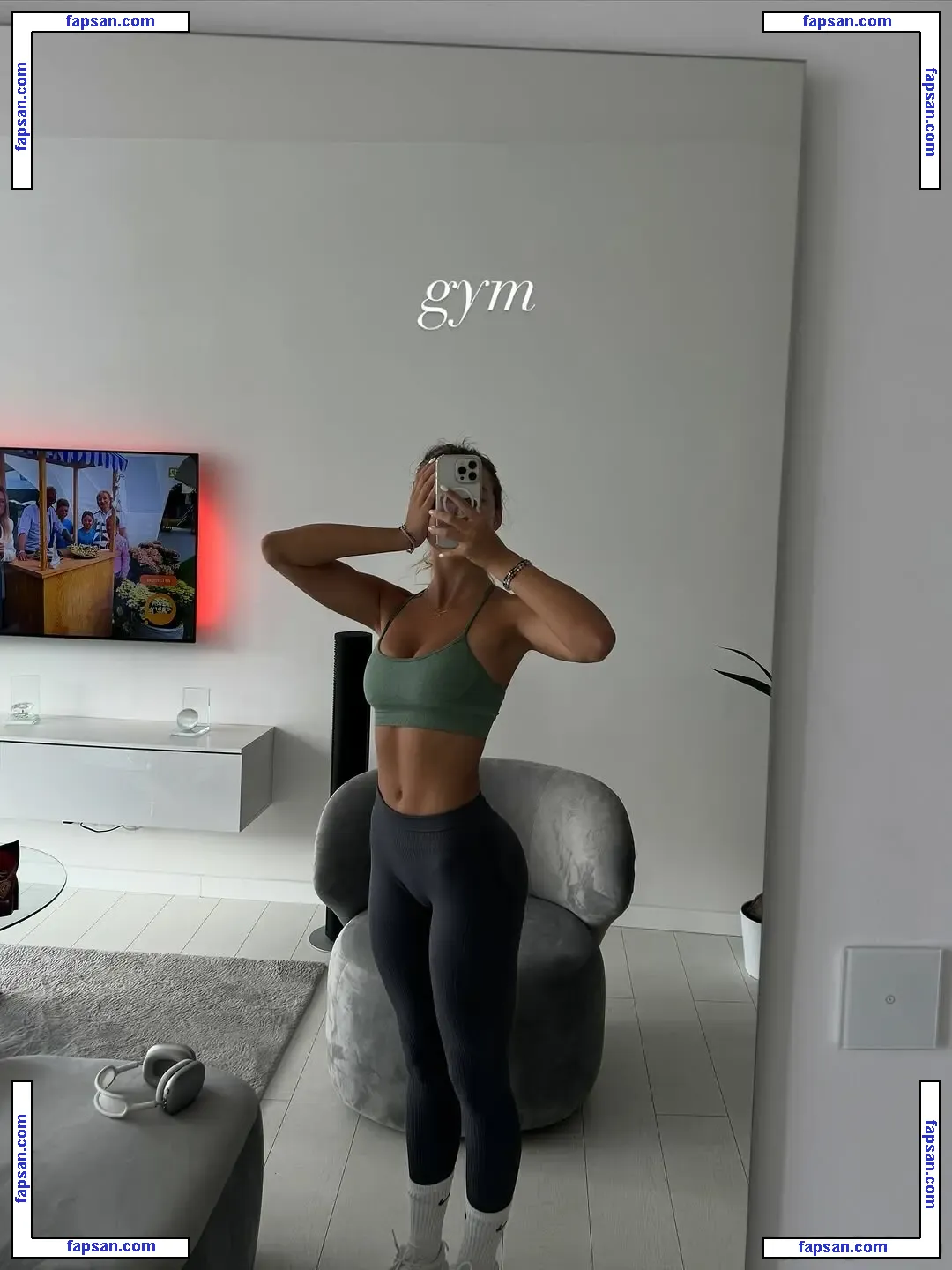 Vanessa Rojewska голая фото #0011 с Онлифанс