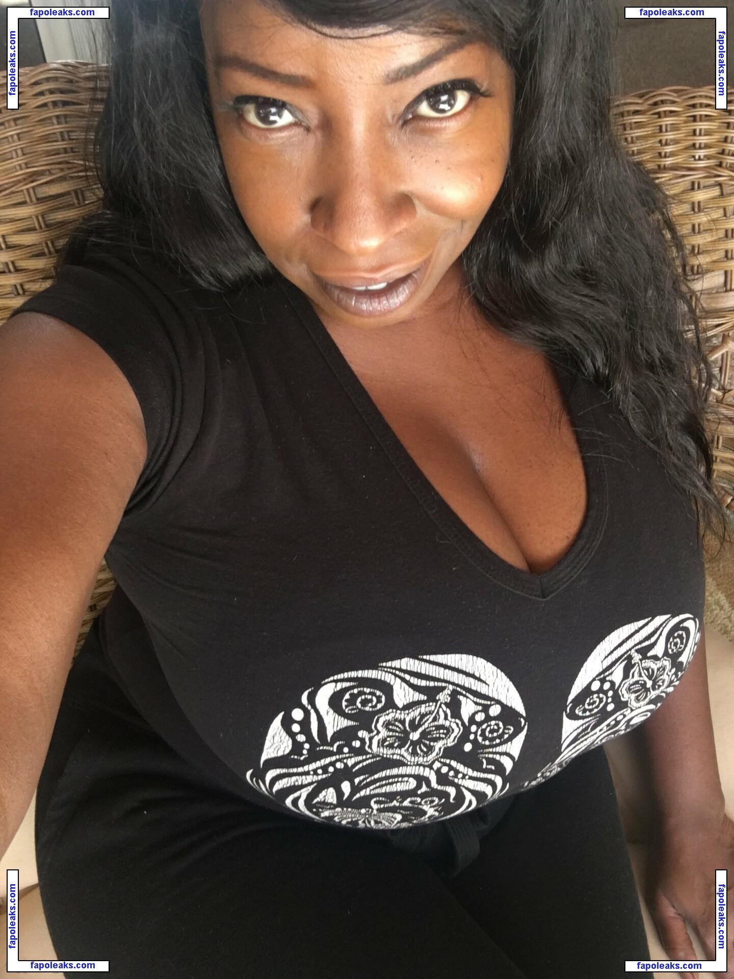 vanessablue nude photo #0018 from OnlyFans