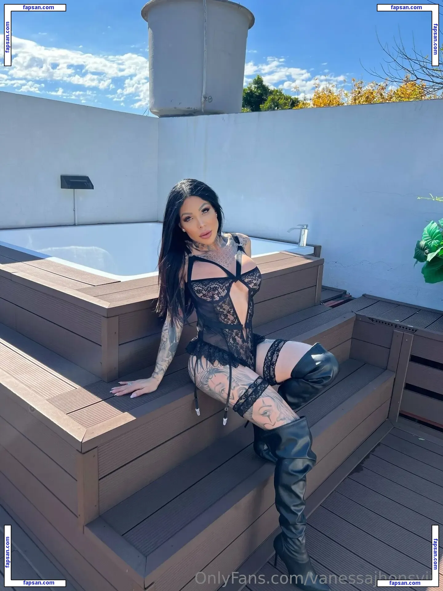 vanessajhonsvip nude photo #0002 from OnlyFans