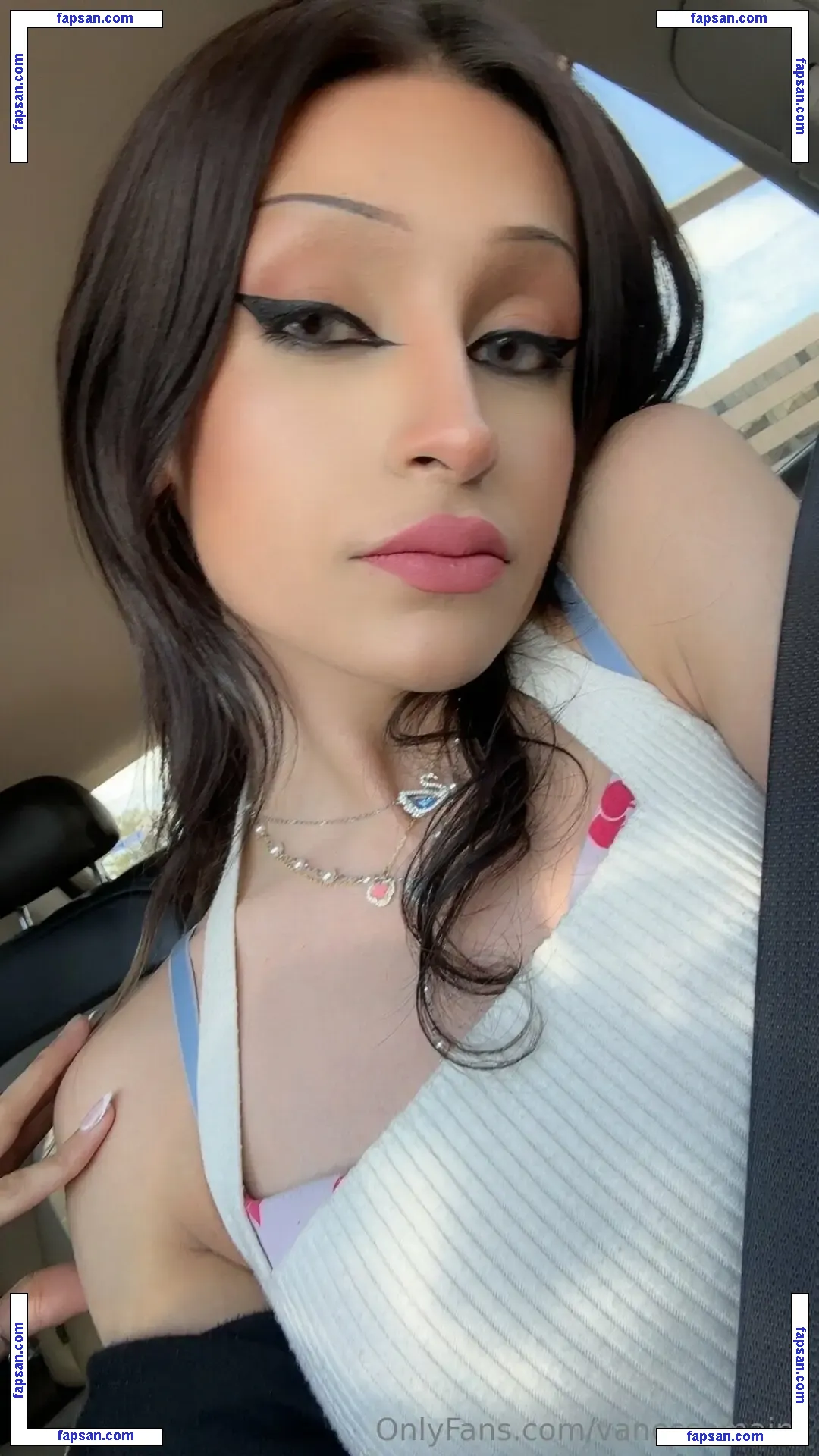 vanessamainz nude photo #0024 from OnlyFans
