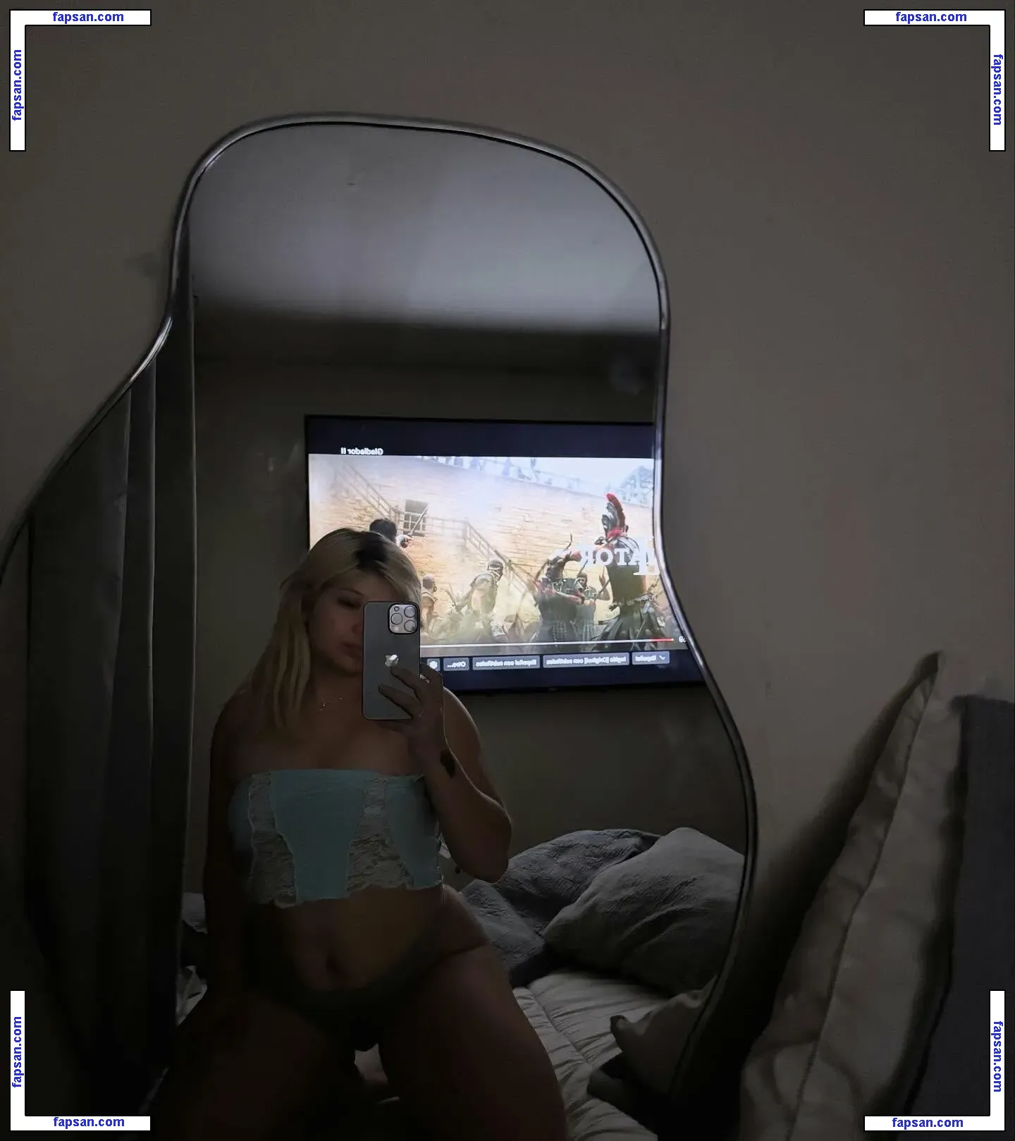 Vania Palacios nude photo #0004 from OnlyFans