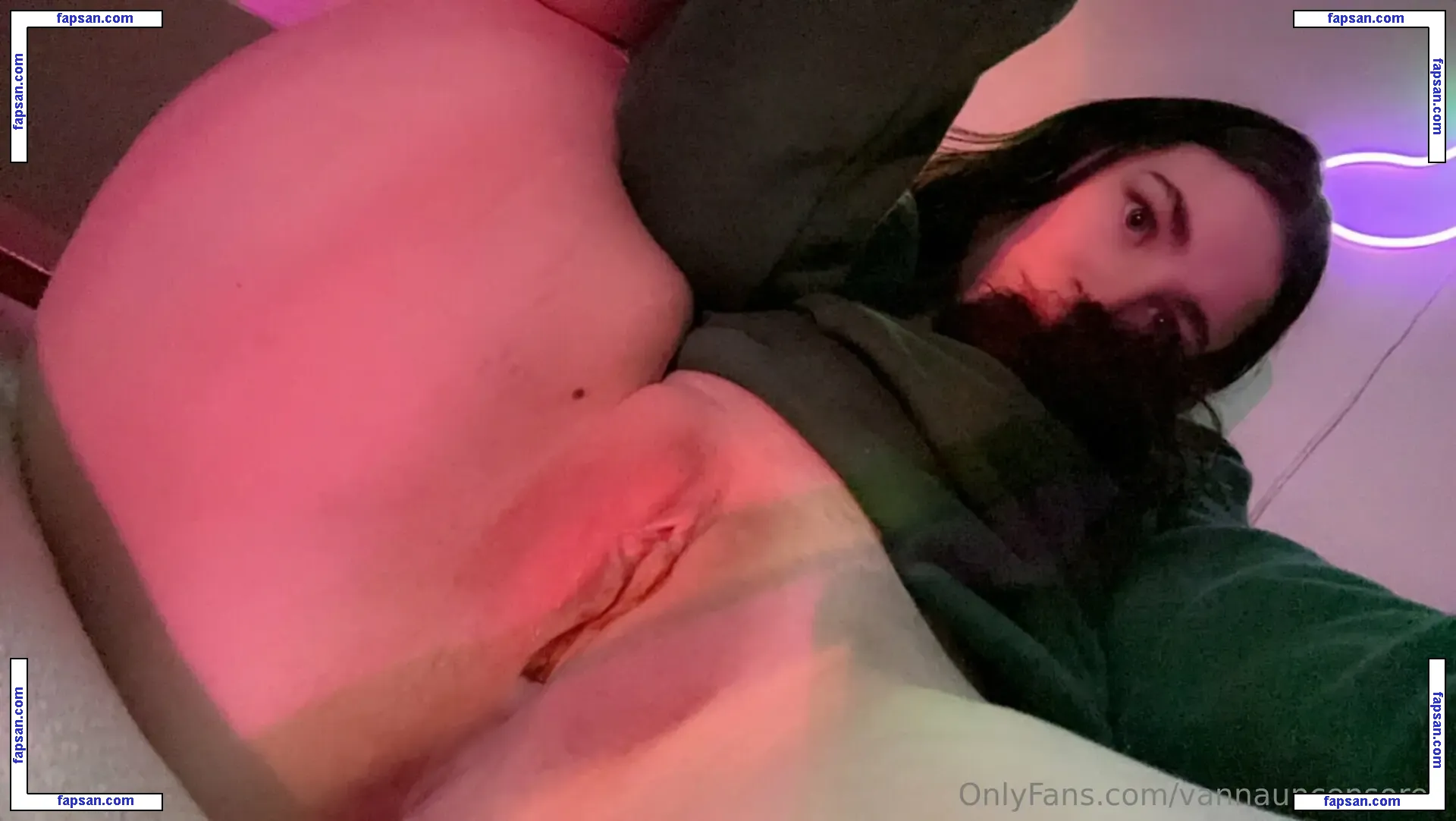 VannaUncensored nude photo #0024 from OnlyFans