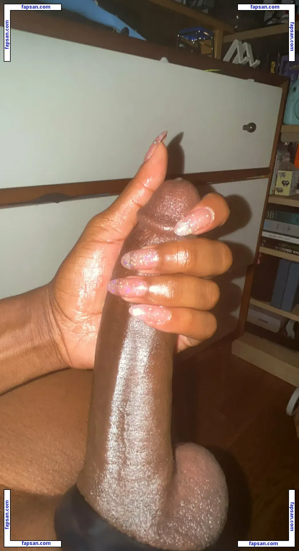 Vanniall nude photo #0217 from OnlyFans