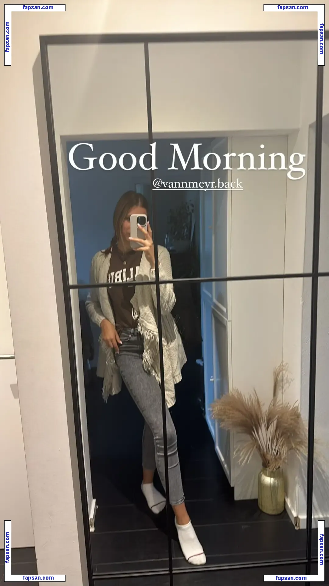 vannmeyr голая фото #0002 с Онлифанс