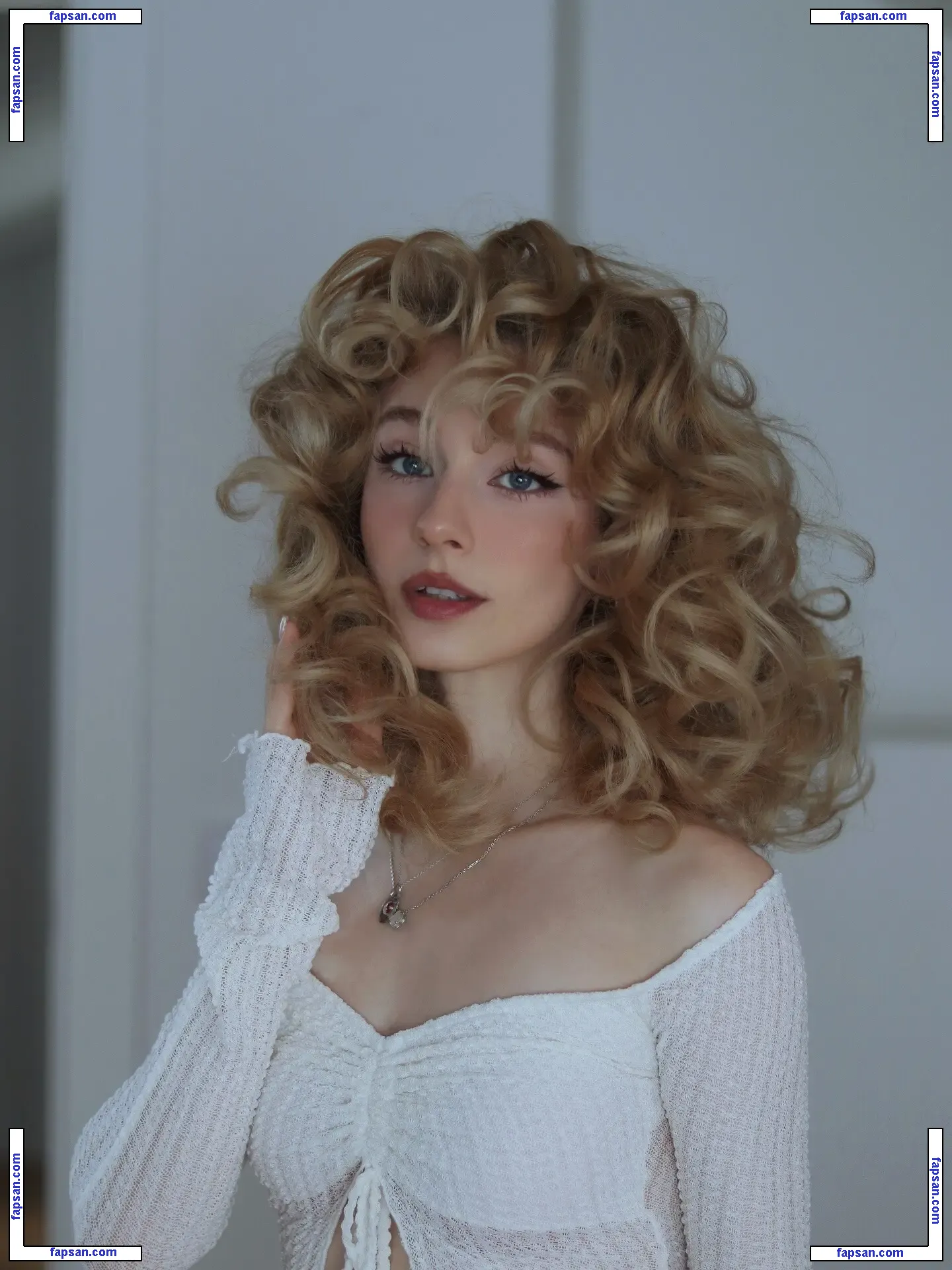 Vanya Jagnić nude photo #0004 from OnlyFans