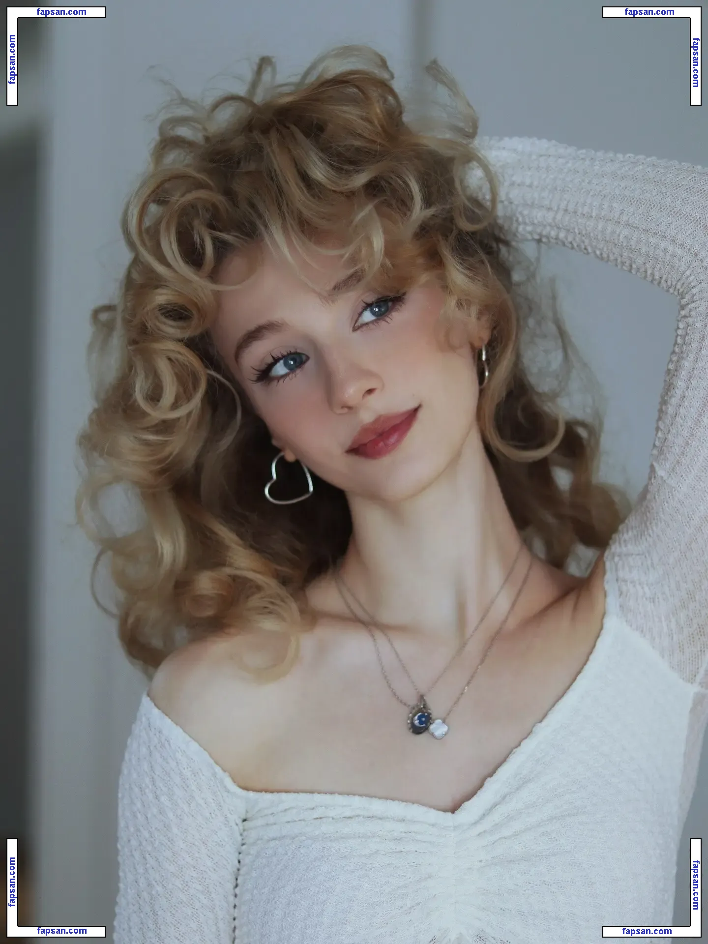 Vanya Jagnić nude photo #0012 from OnlyFans