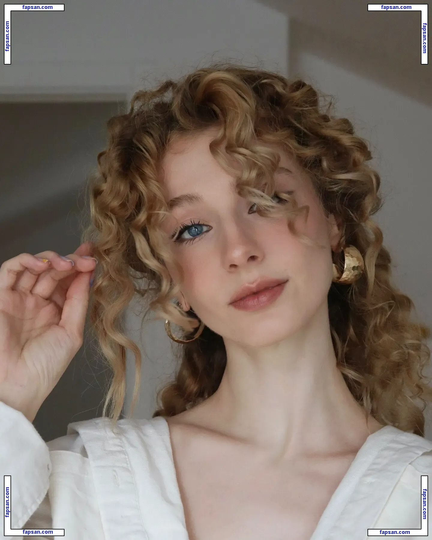 Vanya Jagnić nude photo #0015 from OnlyFans
