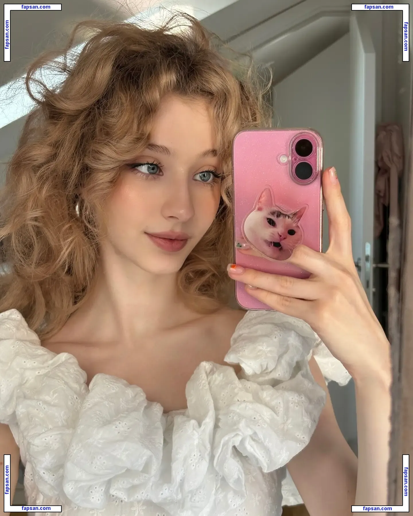 Vanya Jagnić nude photo #0020 from OnlyFans