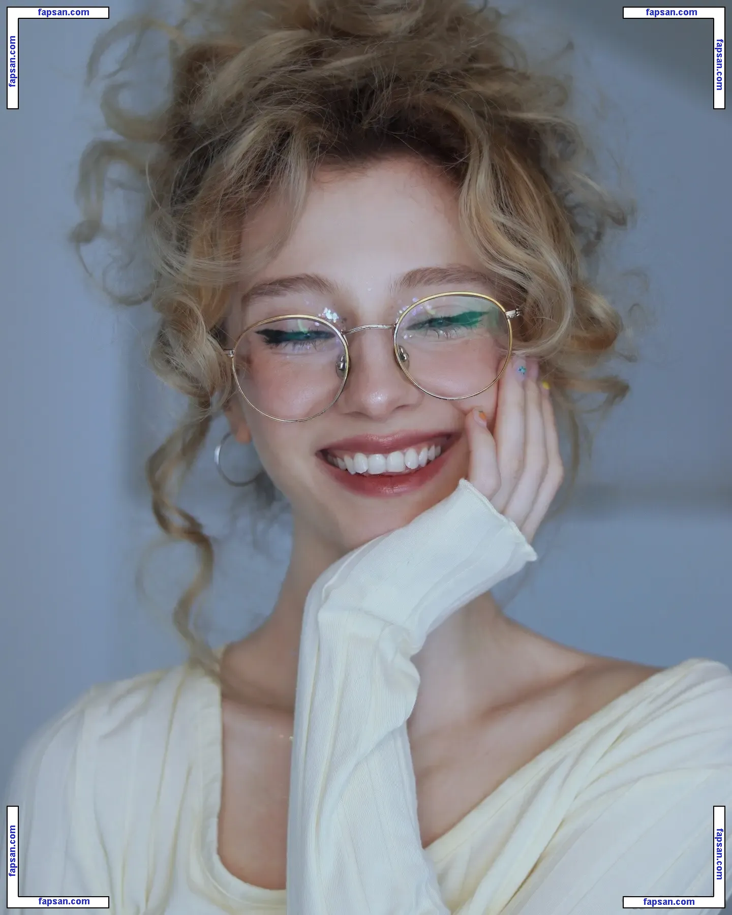 Vanya Jagnić nude photo #0023 from OnlyFans