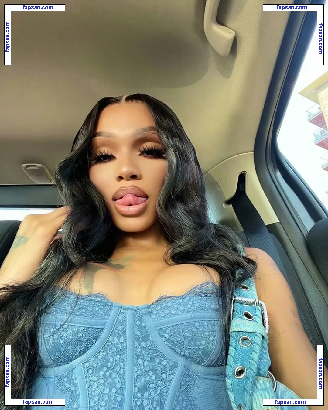 vbust4liyah голая фото #0010 с Онлифанс