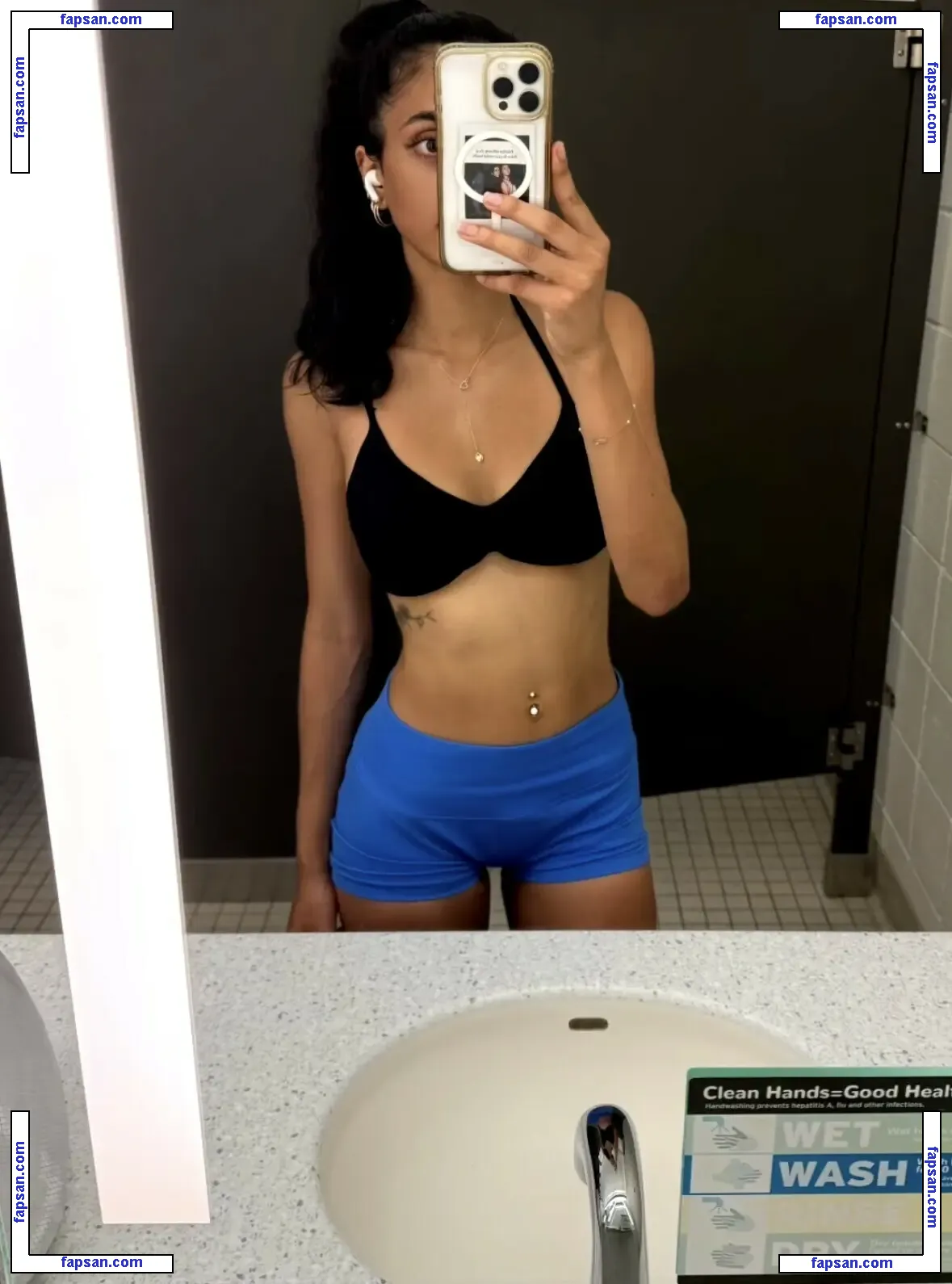 Veda Viswanath голая фото #0004 с Онлифанс