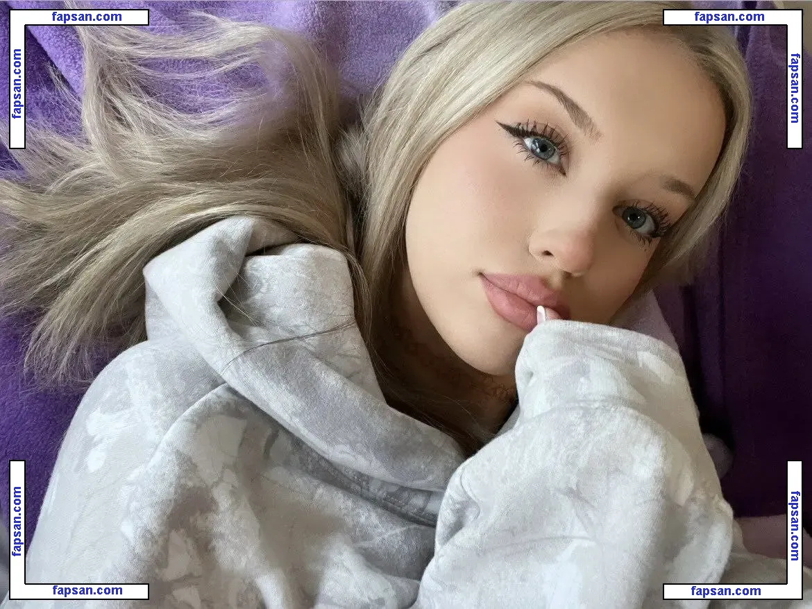 veefroggy nude photo #0027 from OnlyFans